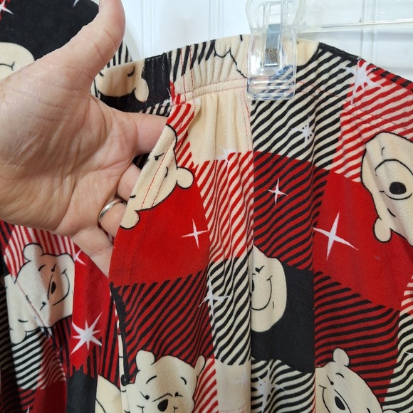 Disney 100 Womens 3X Pajama Set Winnie the Pooh Red Black Cream Check  Fleece - Picture 7 of 9